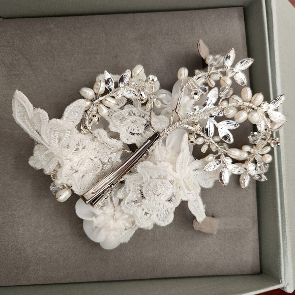 Bridal Hair Clip - Picture 3 of 4